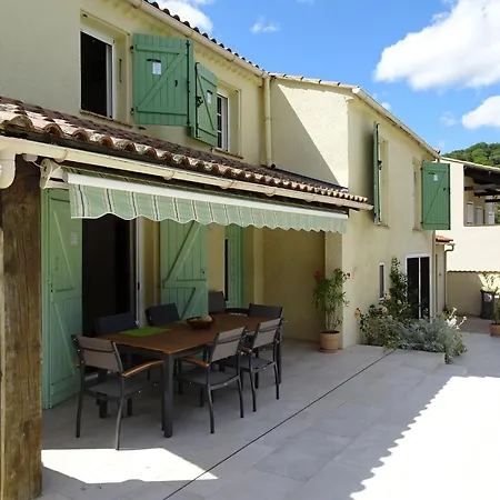 Charming House With Private Pool, Cleaning Included 别墅